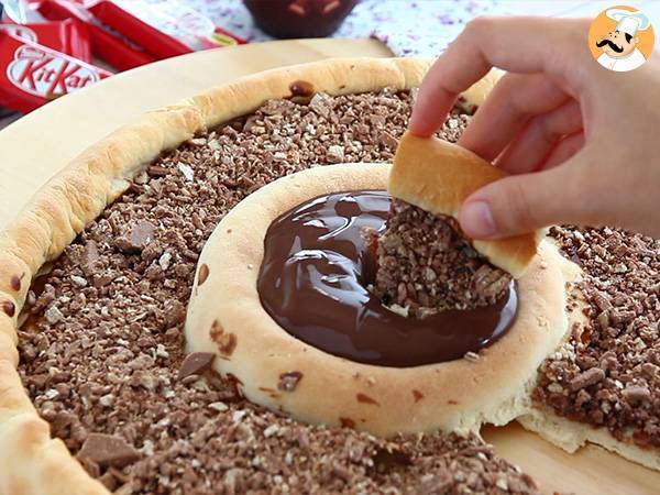 Pizza aux Kit Kat et yaourt Danette au chocolat - Préparation etape 6