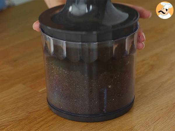 Brownie au beurre de cacahuète et biscuits Oréo - Préparation etape 1