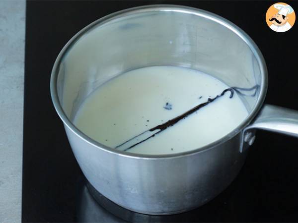 Crèmes dessert à la vanille rapide et facile - Préparation etape 1