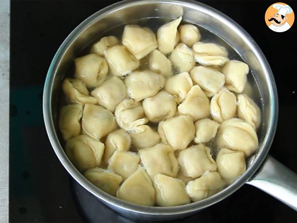 Tortellinis au parmesan, jambon et basilic - Préparation etape 8