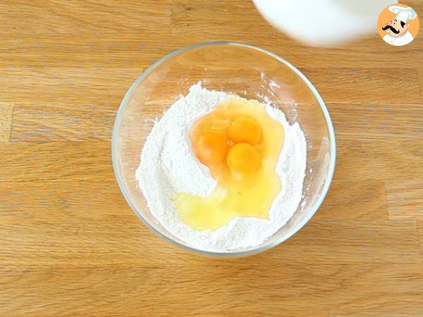 Far breton sans gluten et sans lactose - Préparation etape 1