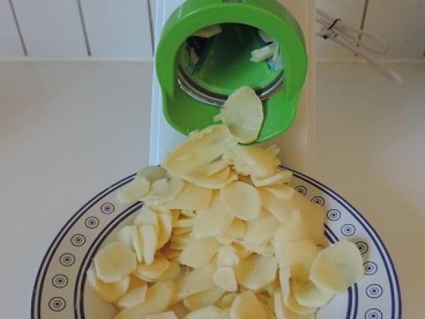 Gratin de pommes de terre, potiron, bacon et lardons - Préparation etape 1