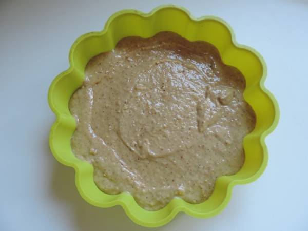 Gâteau aux pommes flambées et noisettes - Préparation etape 2