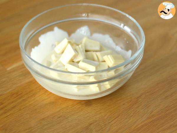 Bûche de crêpes framboise chocolat blanc - Préparation etape 7