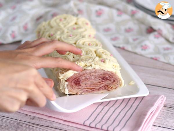 Bûche de crêpes framboise chocolat blanc - Préparation etape 10