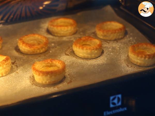 Vols au vent framboises et mascarpone - Préparation etape 3