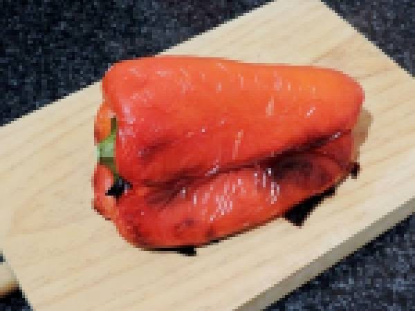 Poivron mariné à l'huile d'olive, ail et origan - Préparation etape 1