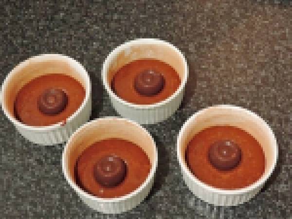 Moelleux au chocolat avec son coeur coulant - Préparation etape 3