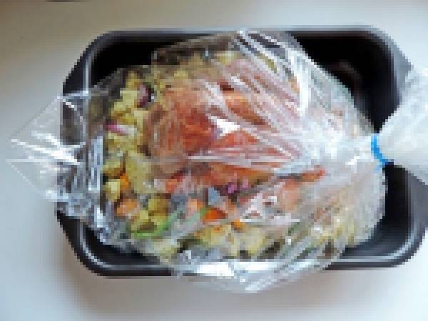 Pintadeau accompagné de ses légumes en sachet cuisson - Préparation etape 2