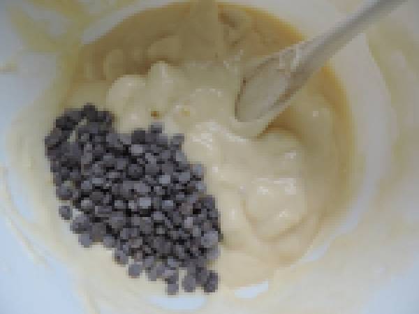 Fondant aux bananes et pépites de chocolat - Préparation etape 4