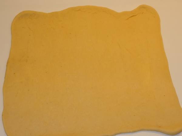 Brioche roulée en petites tresses au chocolat - Préparation etape 1