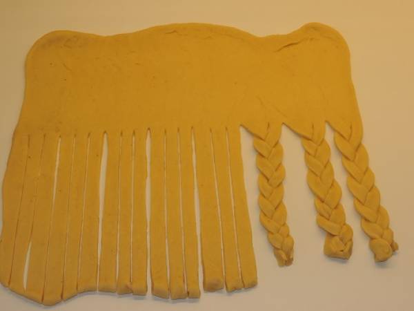 Brioche roulée en petites tresses au chocolat - Préparation etape 3