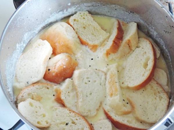 Le pastizzu: Le dessert corse à base de pain rassis - Préparation etape 2