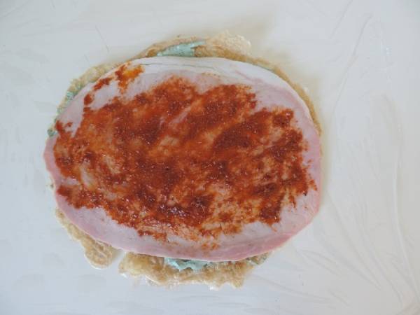 Roulé de galette au jambon et fromage à la spiruline - Préparation etape 4