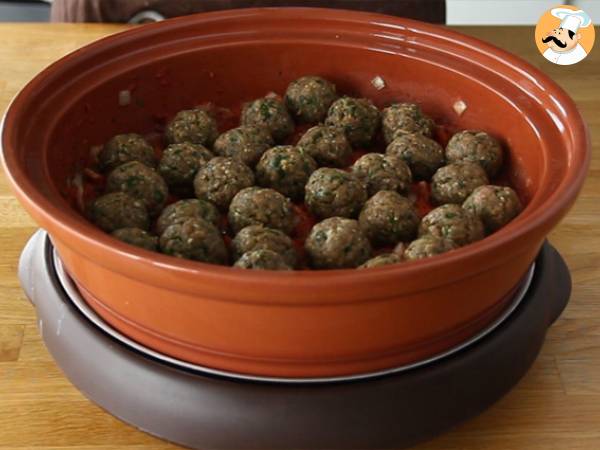 Tajine de kefta (boulettes de viande hachée aux épices et aux herbes) - Préparation etape 5