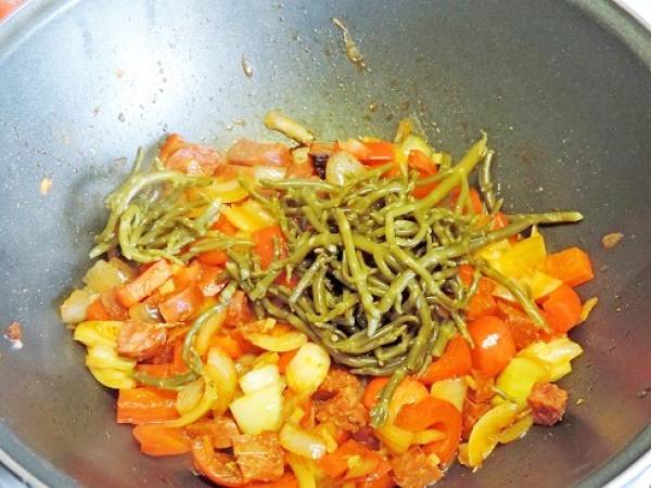 Pâtes au chorizo, poivron et salicorne - Préparation etape 3