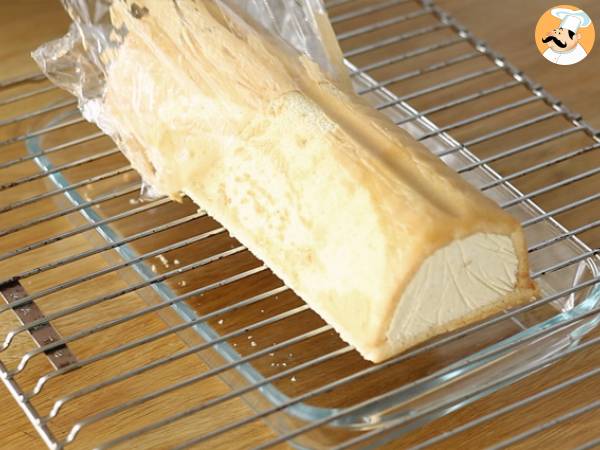 Bûche à la mangue et à la framboise - Préparation etape 21