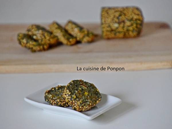 Barre énergétique aux noix de macadamia et spiruline, vegan - Préparation etape 1