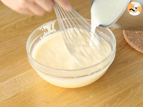 Éclairs à la crème de pistache et aux framboises - Préparation etape 2