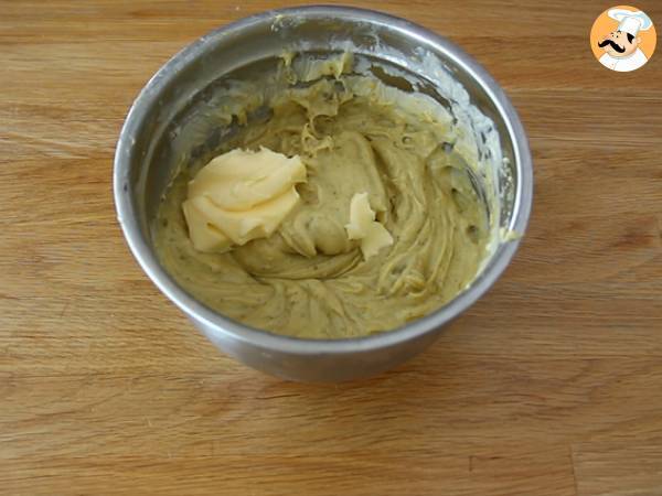 Éclairs à la crème de pistache et aux framboises - Préparation etape 13