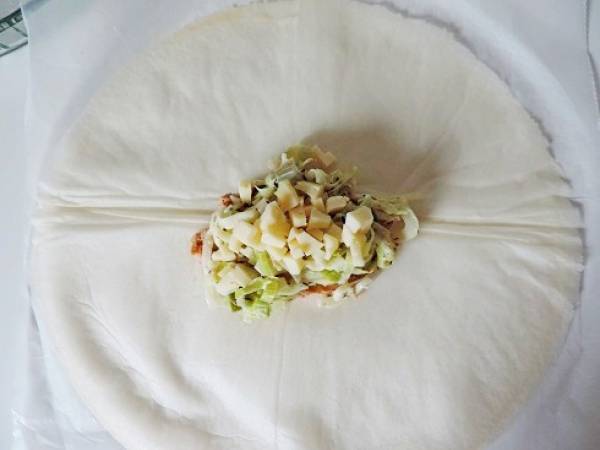 Brick de poireaux sur lit de rillettes de poulet - Préparation etape 2