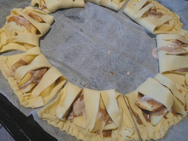 Chaussons de pommes à la crème et cannelle - Préparation etape 2