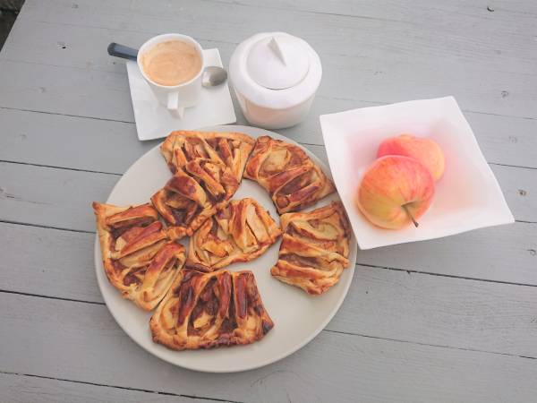 Chaussons de pommes à la crème et cannelle - Préparation etape 3