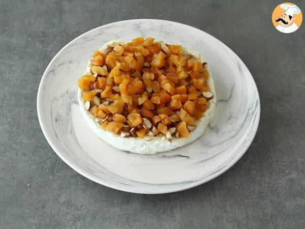 Brie fourré aux abricots et aux amandes - Préparation etape 3