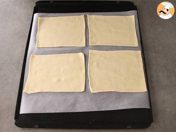 Paniers feuilletés au saumon fumé et fromage de chèvre frais - Préparation etape 1