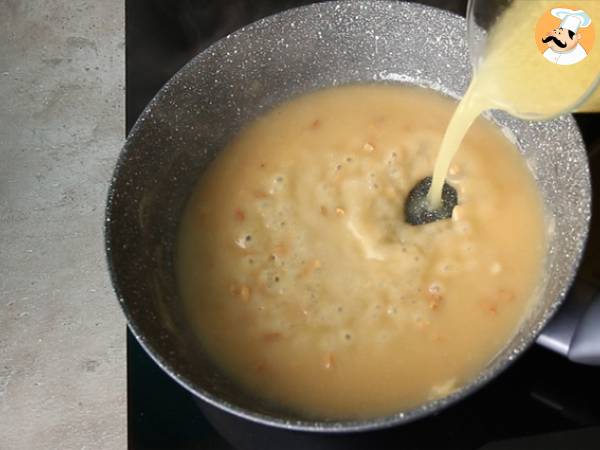 Merlu à l'étouffée, palourdes et petits pois - Préparation etape 2