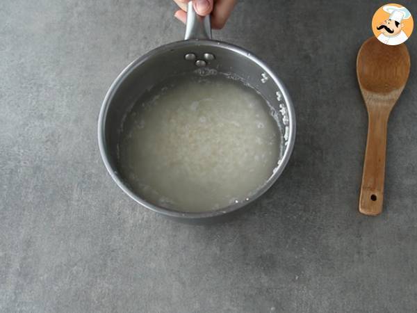 Makis au saumon fumé et avocat - Préparation etape 1