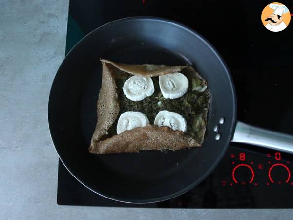 Galette au fromage de chèvre et aux épinards - Préparation etape 3