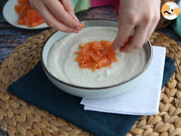 Crème de chou-fleur, coco et saumon fumé - Préparation etape 3