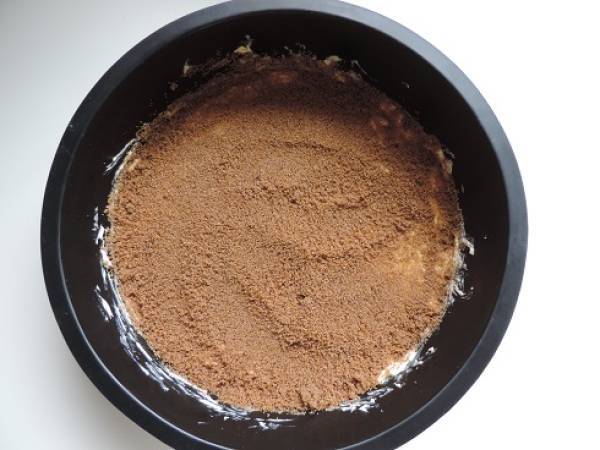 Gâteau à l'ananas frais caramélisé à la cassonade - Préparation etape 1