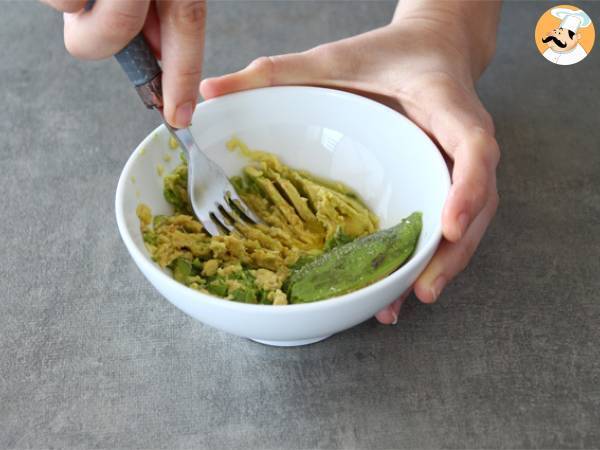 Toast avocat et oeuf poché - Avocado toast - Préparation etape 1