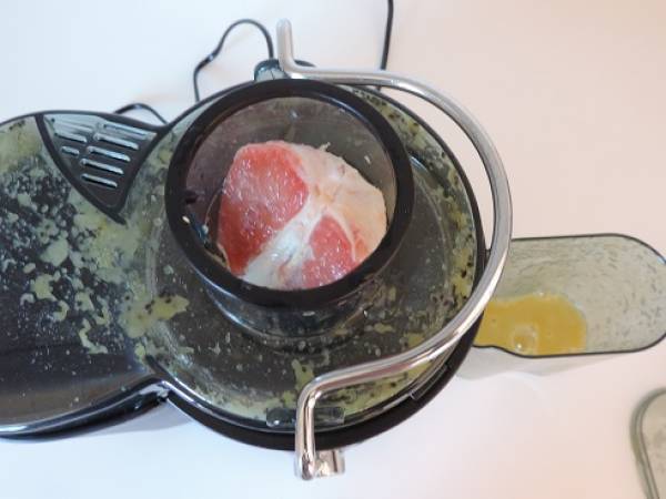 Jus d'orange, pamplemousse, kiwi et sirop d'amour, vegan - Préparation etape 1