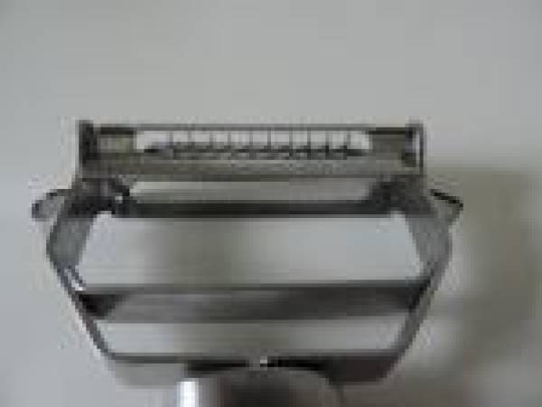 Tagliatelles de courgette et brochettes à la sauce moutarde, végétarien - Préparation etape 1