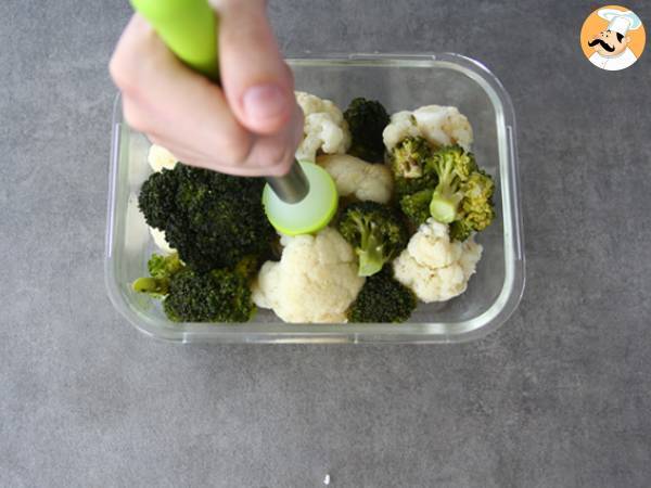 Galettes de chou-fleur et brocoli au curry - Préparation etape 2