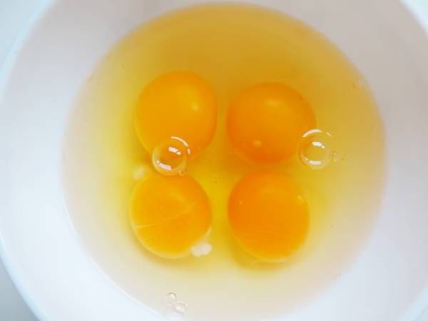 Omelette aux petits pois d'Alain Ducasse, végétarien - Préparation etape 2