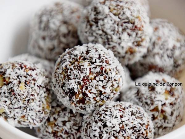 Boule énergétique aux figues séchées, amandes, baies de goji, cranberries - Préparation etape 3