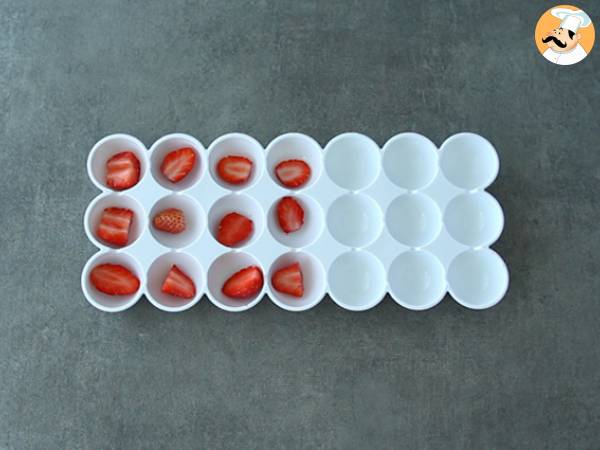 Glaçons aux fruits rouges et à la menthe - Préparation etape 1