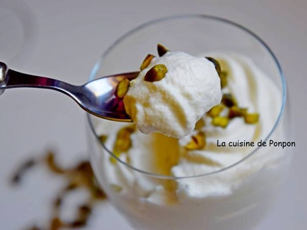 Mousse à la crème de pistache et blancs d'oeufs - Préparation etape 4