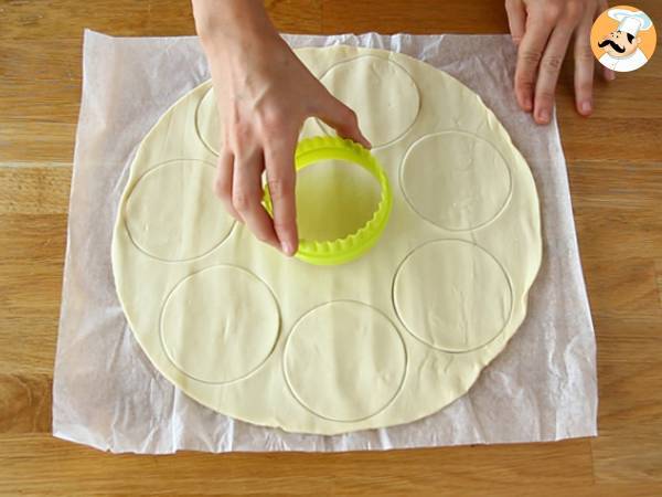 Feuilletés pizzas momies - Préparation etape 1