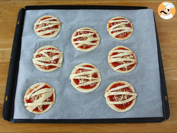 Feuilletés pizzas momies - Préparation etape 4