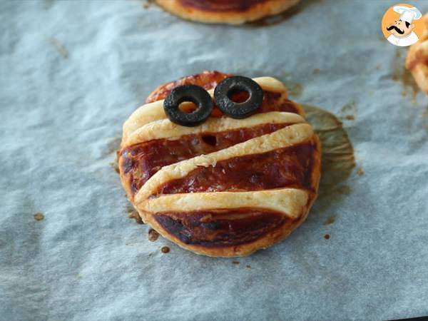 Feuilletés pizzas momies - Préparation etape 5