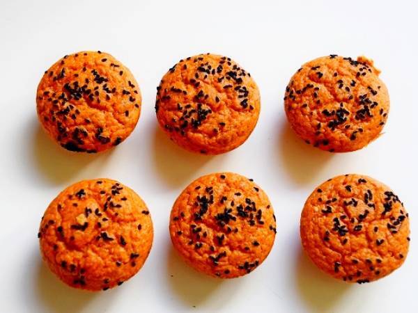 Cupcake aux tomates, chantilly de noix de cajou et araignée d'ail noir.... - Préparation etape 3