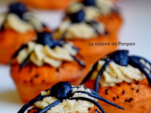 Cupcake aux tomates, chantilly de noix de cajou et araignée d'ail noir.... - Préparation etape 5