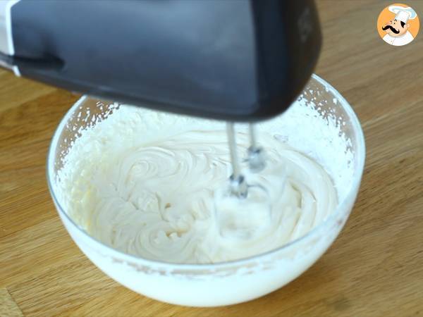 Bûche tiramisu aux framboises - Préparation etape 2