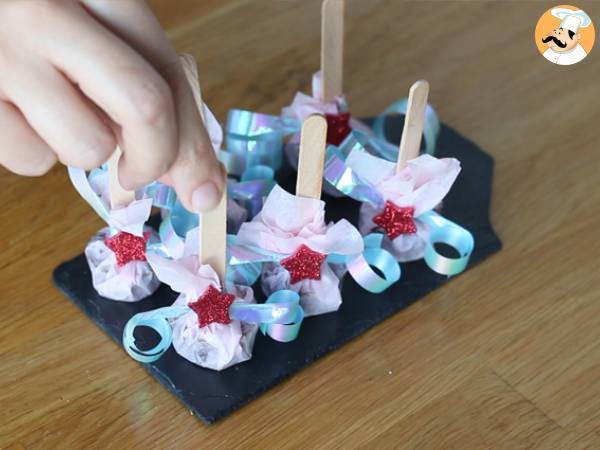 Sucettes pour chocolat chaud: chocolat noir + noisettes grillées - Préparation etape 4