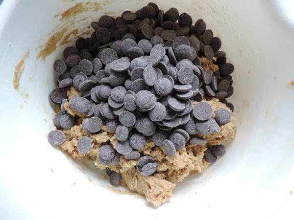 Délicieux cookies aux pépites de chocolat du chef Conticini - Préparation etape 2